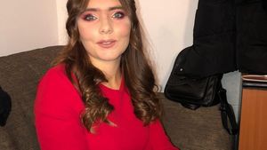 Vulpița și-a luat rolul de mamă în serios! Imagini emoționante alături de fiica ei
