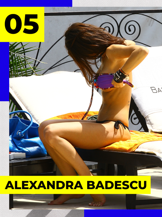Parada bombelor sexy fără sutien. Divele din România și-au dezgolit nurii pentru bronzul perfect, sub privirile pofticioase ale bărbaților de pe plajă!