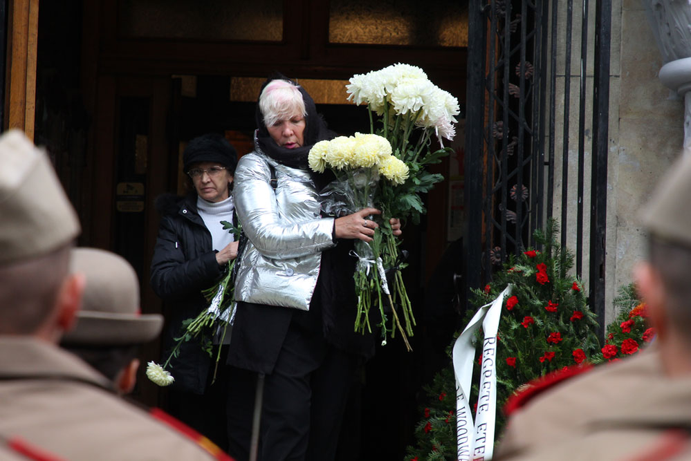 Silvia Dumitrescu, răpusă de durere