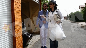 Andreea Marin si-a dus presupusul iubit in casa in care locuieste cu Violeta! "Zana Surprizelor" e atenta cu medicul turc