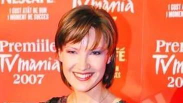 Melania Medeleanu: In copilarie, ma cataram in copaci, jucam tenis cu piciorul si trageam cu prastia