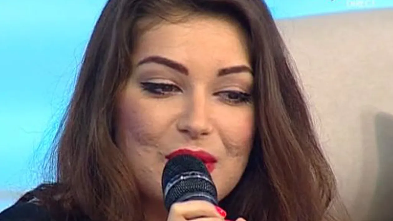 Elena de la Mandinga, de nerecunoscut! Cum arata dupa ce a scapat de acnee, cu un look super HOT