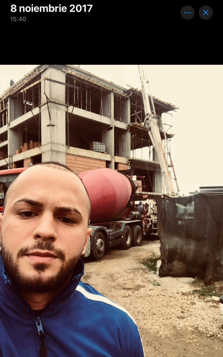 Meko, la începutul business-ului. sursă - Meko