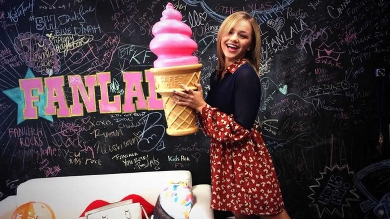 Povestea fabuloasa a fetei din Negresti-Oas care a ajuns vedeta Disney, dupa Hannah Montana!