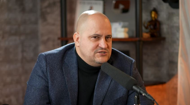 Șerban Huidu, replică usturătoare după „momentul surpriză” de la petrecerea Antena 1: „La noi n-au fost imagini dubioase”