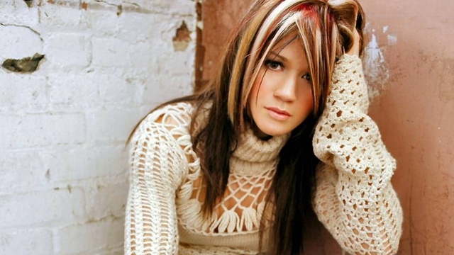 Cantareata Kelly Clarkson s-a casatorit. Ceremonia a avut loc weekendul trecut