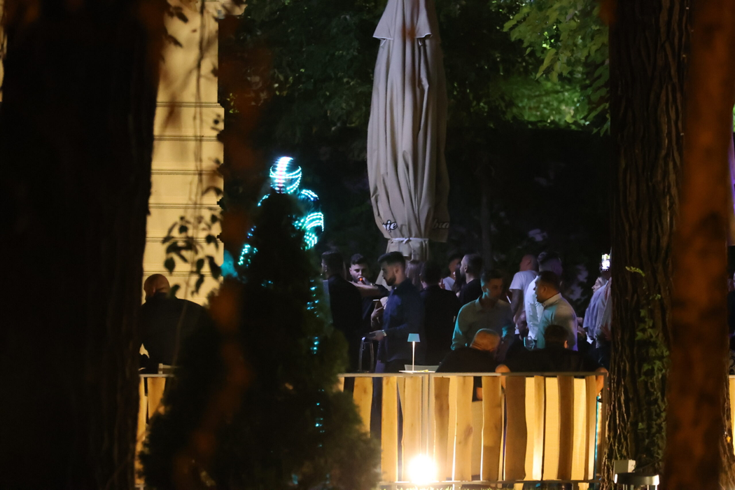 Mega-metrecere în Herăstrău, de ziua lui Mititelu junior (Foto: CANCAN.RO)