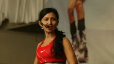 Kinga Sebestyen a speriat Timisoara! Amanta lui Zsolt Csergo, tocata de femeile care au vazut-o la ultima ei demonstratie de kangoo jumps! Ii atarna pieile pe ea!