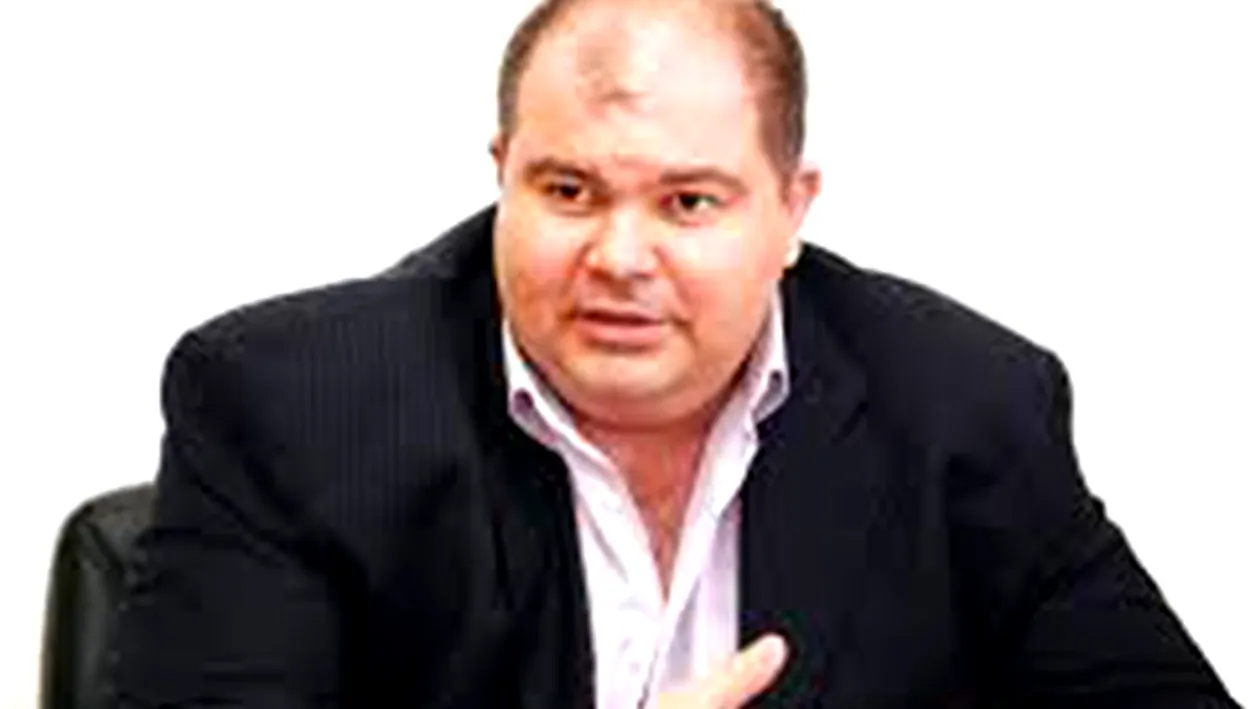 Proces fara precedent! “Regele Pantofilor” chemat la tribunal ca sa-si duca fetita la psiholog