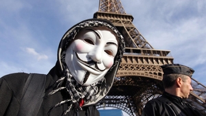Conturile ISIS de pe Twitter au fost compromise. Hackerii de la Anonymous au raportat deja primele victorii in lupta cu teroristii