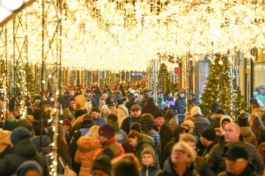 Comunicat de presă. Craiova 2023: Afluență record și ocupare 100% a spațiilor de cazare cu prilejul Târgului de Crăciun Craiova, votat al doilea cel mai frumos din Europa