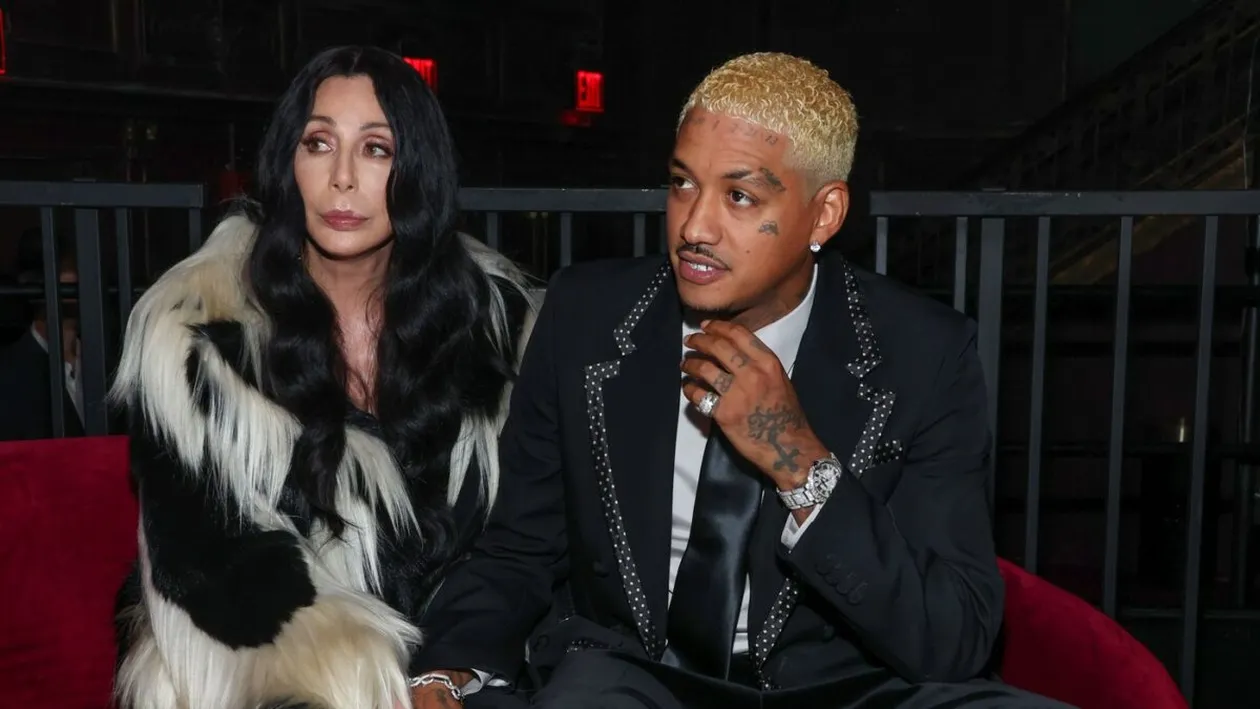 Cher i-a dat ultimatum iubitului ei cu 40 de ani mai tânăr: căsătorie sau adio