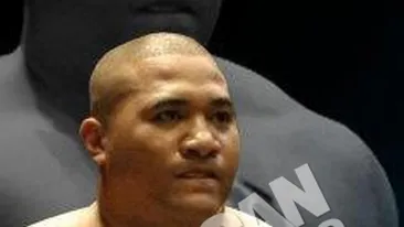 Muntele Bihorului Sandu Lungu se lupta la Arad cu periculosul Deutsch Pu'u: Se vor lovi doua stanci, una se va sfarama!