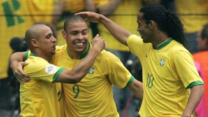 Roberto Carlos a devenit tată pentru a noua oară! Primele imagini cu bebeluşul