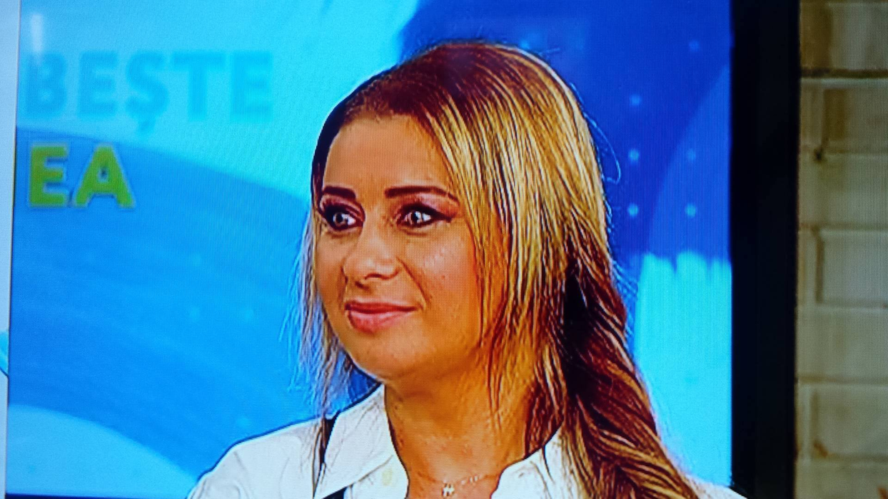 Anamaria Prodan şi-a schimat culoarea ochilor! Vedeta i-a hipnotizat pe toţi cu noua ei privire