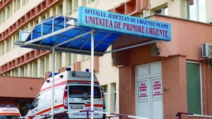 Un bărbat a murit după ce s-a aruncat de la etajul al doilea al Spitalului Judeţean de Urgenţă Piatra-Neamţ