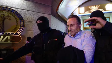 Cine este de fapt spionul contractat de primarul Nichita pentru a ii fila iubita! Voiau sa vada daca scartaie patul