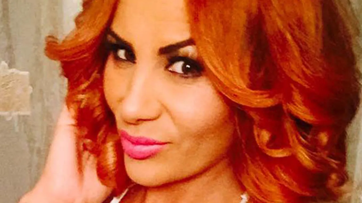 Gravidă în 5 luni, BIANCA ROMAN s-a pozat în costum de baie! Cum arată acum fosta ispită de la ”Insula Iubirii”