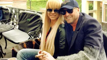 Dovada ca sunt impreuna! Ce i-a facut Catalin Botezatu Andei Adam, in direct la TV in urma cu cateva minute