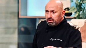 Chef Cătălin Scărlătescu a pus lacătul pe propriul restaurant pentru Chefi la Cuțite. Sacrificiul suprem făcut în perioada în care lucra pentru Antena 1