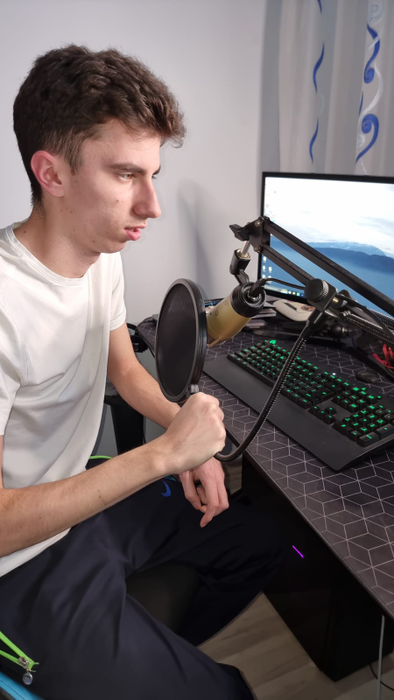 Cristian Târnăvean a reușit, la doar 19 ani, să devină un influencer de succes