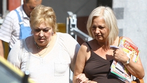 Imagini nemuritoare cu Marioara Zavoranu! Diva a contrastelor, mama Oanei a facut shopping, blindata cu aur, intr-un Second Hand