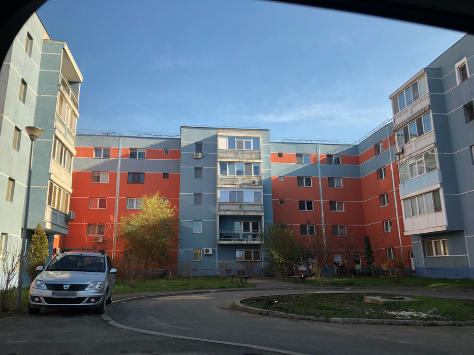 Acesta este blocul ANL în care locuieşte Florin Talpan