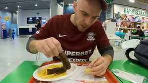"După cum se pare, mi-am luat țeapă!" Câți lei a dat acest turist canadian pentru 2 mici, într-un restaurant din Aeroportul Otopeni