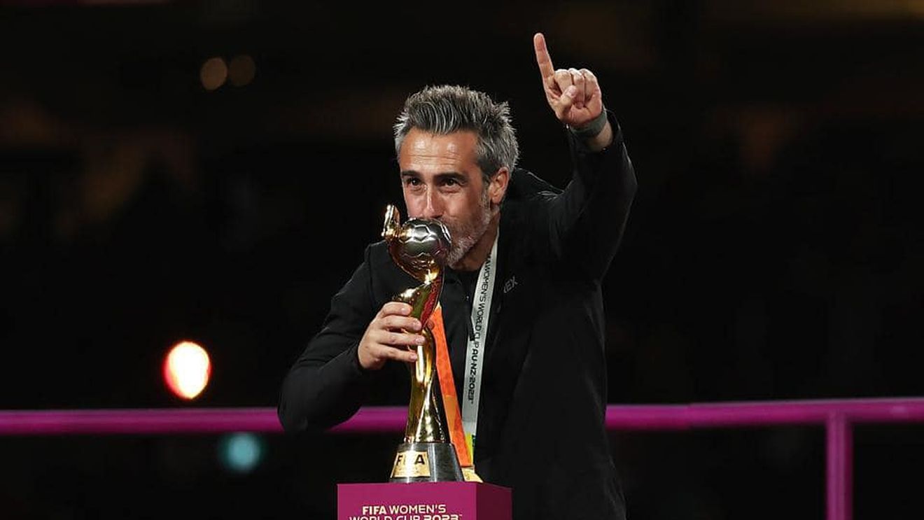 Un nou gest scandalos dat în vileag la naționala de fotbal feminin a Spaniei. Ce a făcut antrenorul imediat după ce echipa a marcat în finală