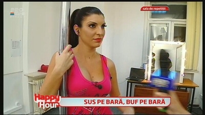 Andreea Tonciu, chinuită de repetiţiile pentru dansul la bară: "Sunt nimeni, no name"!