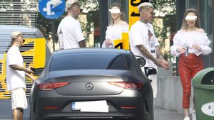 Lino Golden și-a tras ”aspirator” de 80.000 € +  A sedus și abandonat o sexy-puștoaică pe Nordului!
