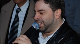 Florin Salam a facut peste 5.000 de euro in 10 minute fara sa cante! Uite cati bani a luat din dedicatii la un botez!