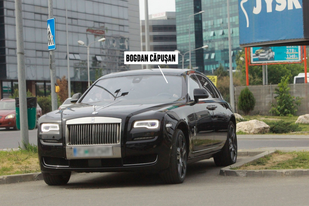 Limuzina care a întors privirile bucureștenilor
