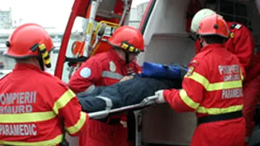 Copil de sapte ani, la un pas de moarte chiar sub ochii parintilor!