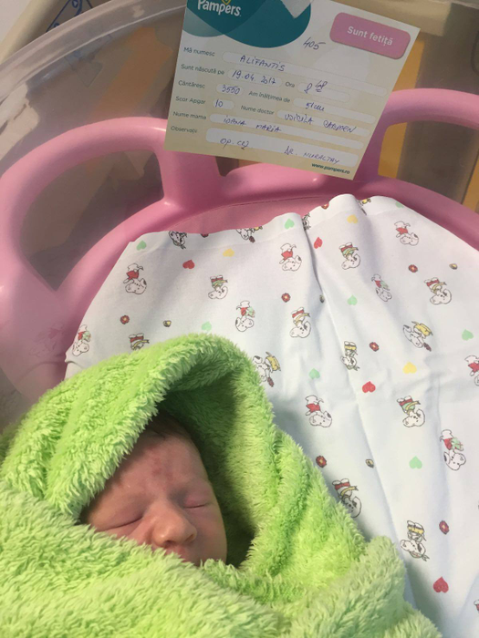 Alexandra, nepoata lui Nicu Alifantis, a primit nota 10 la naştere