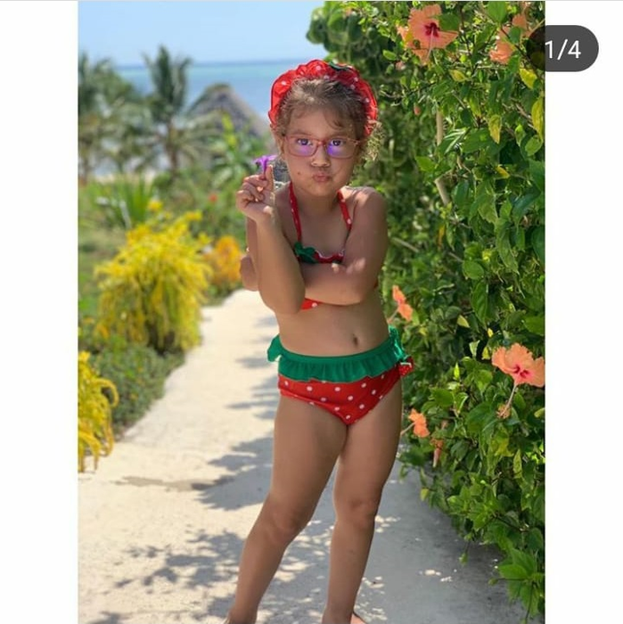 Connect-R o să turbeze! Fotografii cu Misha dezbrăcată, făcute publice astăzi