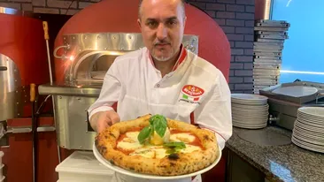 Aroganță supremă! Câți euro costă pizza cu topping de aur, invenția unui pizzer român din Italia