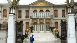 Cum arată interiorul palatului lui Gigi Becali? A costat 7 milioane de euro, în urmă cu 10 ani
