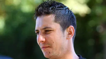 Primele fraude la sesiunea a doua de BAC! Eliminat din examen dupa ce a fost prins cu o carte de comentarii in pantaloni