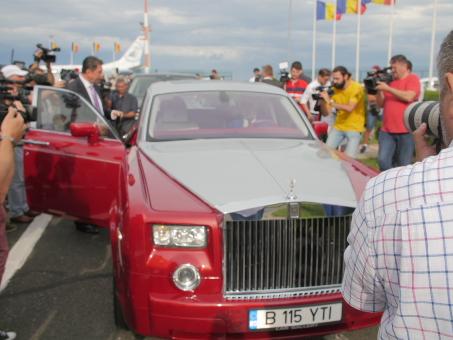 Cu ce bolid de sute de mii de euro a plecat Simona Halep de la Aeroportul Otopeni. Ce surpriză i-a făcut Ion Țiriac