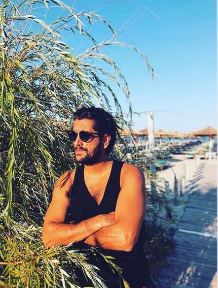 Cezar Ouatu, escapadă romantică la mare cu iubita lui! Fotografii inedite cu cei doi îndrăgostiți