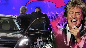 Rod Stewart, păzit ca un șef de stat în România