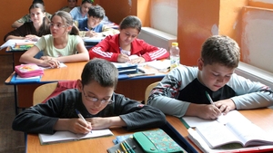 Când începe şcoala în România! Decizia luată de Ministerul Educaţiei, după solicitarea Vioricăi Dăncilă