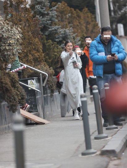Theo Rose a ieșit de la sală alături de amica ei (Foto: CANCAN.RO)