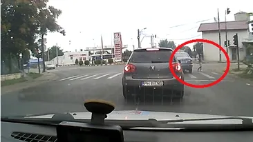 Se intampla in Romania: un pusti de 13 ani a furat o masina si a gonit prin oras mai ceva ca in GTA! VIDEO