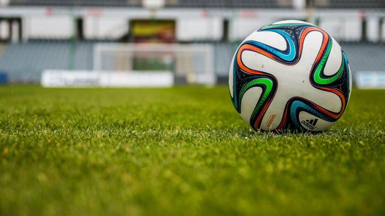 (P) Fotbalul – un fenomen în adevăratul sens al cuvântului