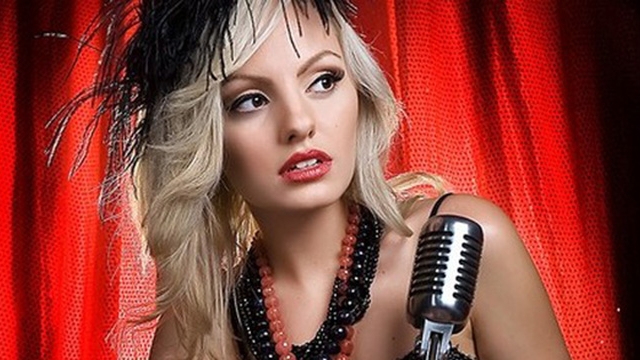 Alexandra Stan rupe tacerea, la 3 luni dupa ce fostul ei impresar a bagat-o in spital. Ce anunt a facut cantareata