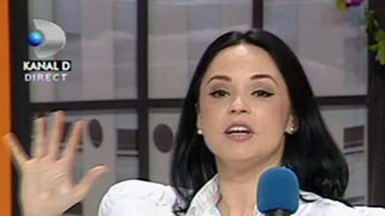 Andreea Marin continua razboiul cu Adriana Nicolae: Cine face copii prin vecini sa isi asume