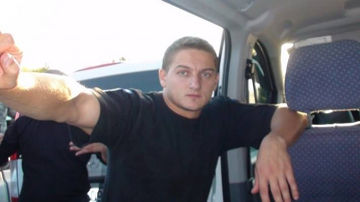 Ultimele detalii despre starea de sănătate a polițistului tăiat cu sabia în cap de un interlop. Un coleg l-a vizitat și… “Am rămas fără cuvinte!” Cum se simte Dan Ciprian Sfichi
