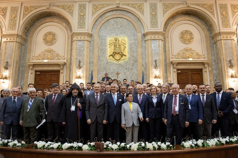 Călin Popescu Tăriceanu: “Tinerii să înțeleagă că umbrela Alianței ne garantează condițiile de a prospera în pace”